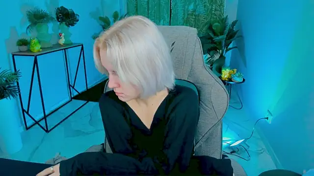 BethanyCloud online show from November 19, 5:51 am