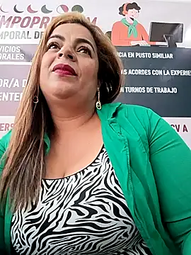 Mia-Glow online show from November 13, 12:15 pm