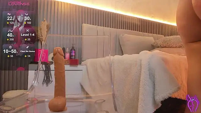 PAULETEJOHNSON online show from February 3, 6:22 am