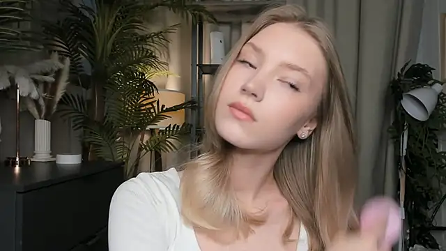 ChinBonnell online show from October 29, 5:42 am