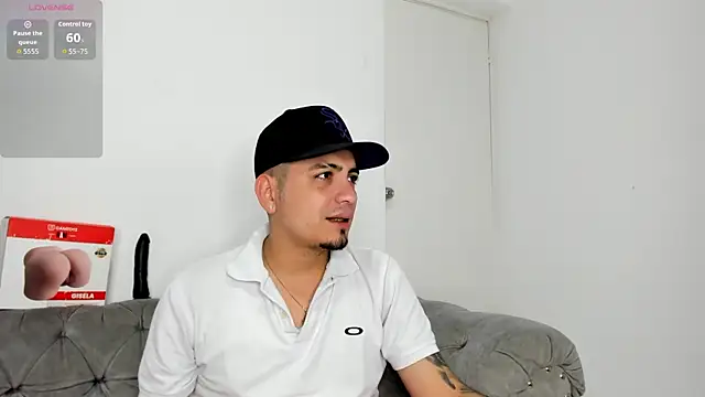 OwenStonne  online show from September 13, 4:01 am