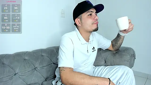 OwenStonne  online show from September 18, 4:03 am