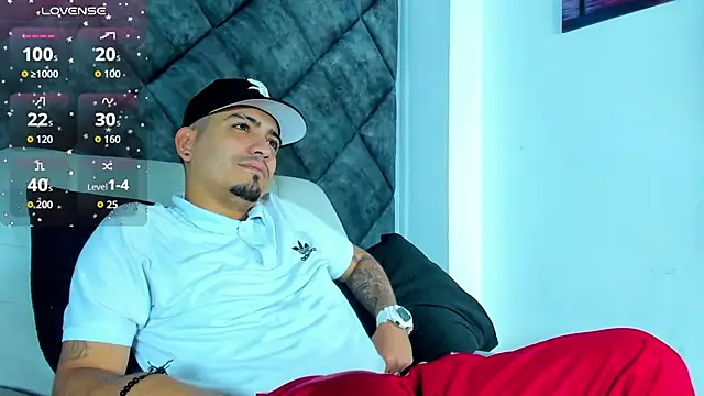 OwenStonne  online show from November 26, 12:17 pm