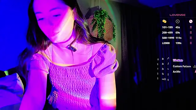 KayleeAgney online show from November 26, 6:53 pm