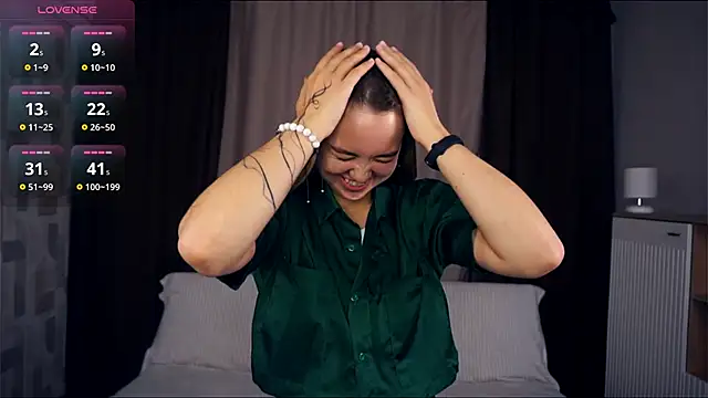 KayleenCurtis online show from October 10, 5:06 am