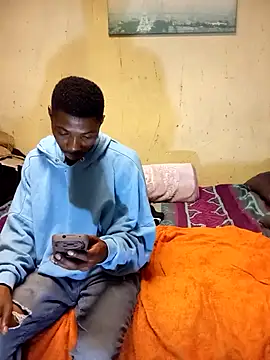 KruellaR1de3 online show from February 18, 9:22 pm