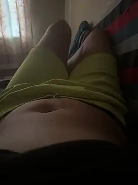 Snapshot of crazy111girl chatting on November 14, 8:24 am crazy111girl online show from November 14, 8:24 am