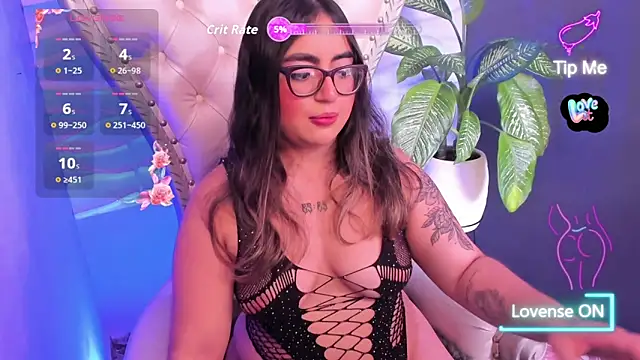 Snapshot of April__foxx chatting on October 23, 3:44 pm April foxx online show from October 23, 3:44 pm