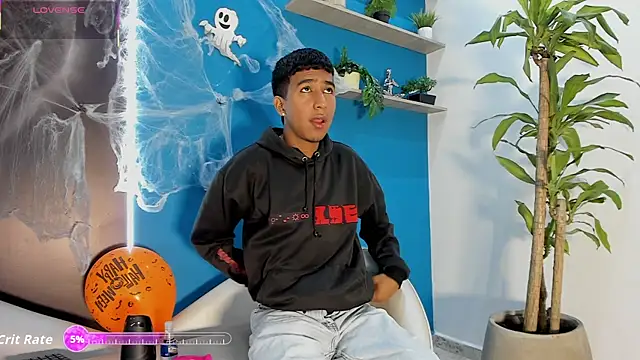 ender h0t online show from October 23, 1:43 pm