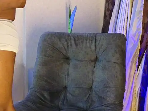 BenjaminCol  online show from October 13, 10:32 pm