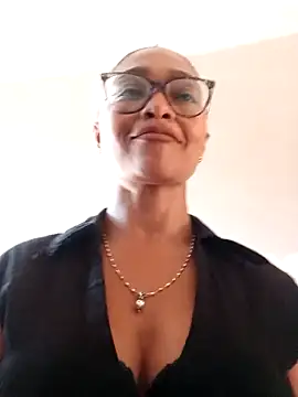 BiiancaEstradaa online show from February 27, 3:34 pm