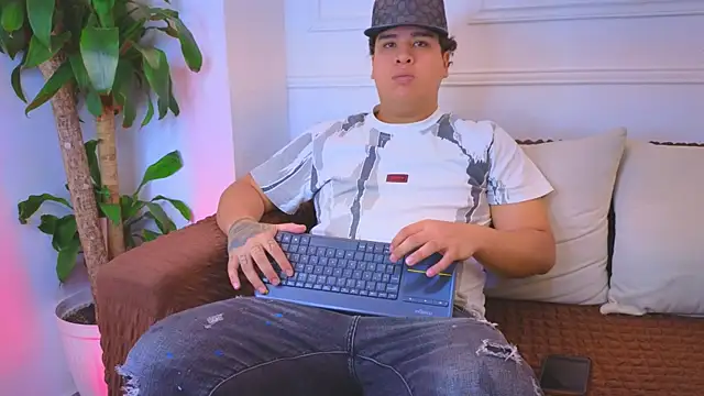 Naim Bennetsex online show from April 2, 6:16 pm