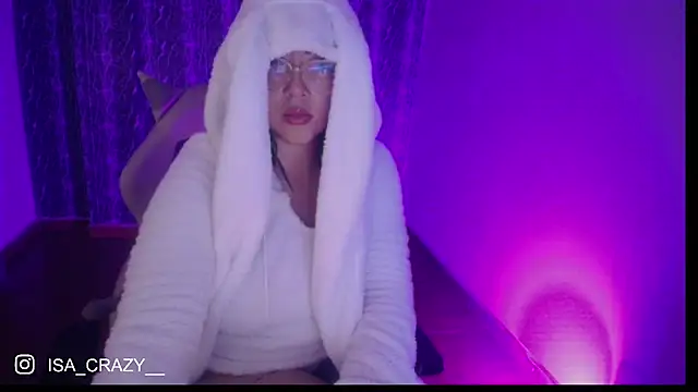 Snapshot of isa__crazy__ chatting on September 19, 6:26 am isa crazy online show from September 19, 6:26 am