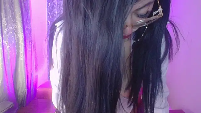 Snapshot of isa__crazy__ chatting on January 15, 5:12 am isa crazy online show from January 15, 5:12 am