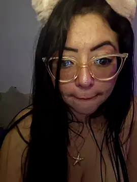 Snapshot of isa__crazy__ chatting on February 19, 7:59 am isa crazy online show from February 19, 7:59 am