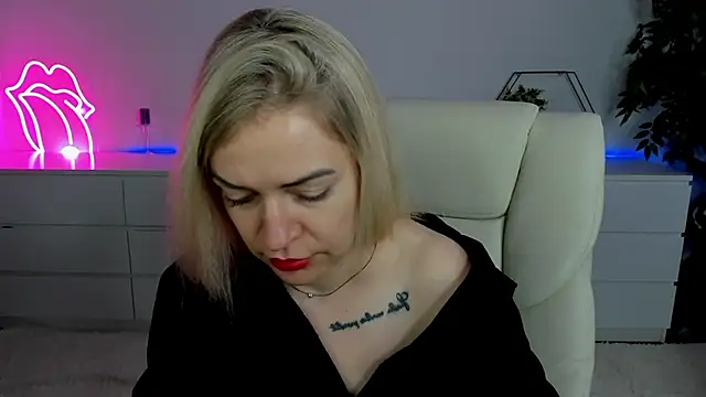 Snapshot of Anna_Snows chatting on September 28, 11:59 am Anna Snows online show from September 28, 11:59 am