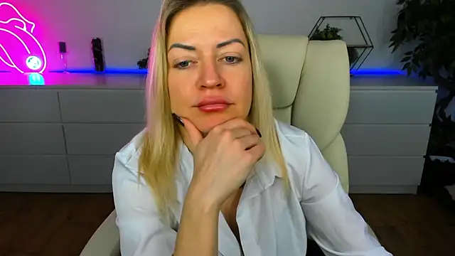 Anna Snows online show from November 25, 6:35 am