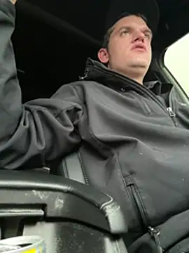 Snapshot of cumitted chatting on January 12, 8:47 pm cumitted online show from January 12, 8:47 pm