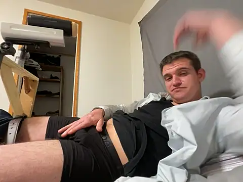 Snapshot of cumitted chatting on February 27, 9:20 am cumitted online show from February 27, 9:20 am