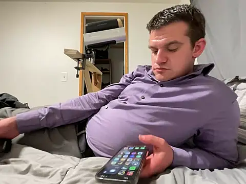 Snapshot of cumitted chatting on February 28, 1:34 pm cumitted online show from February 28, 1:34 pm