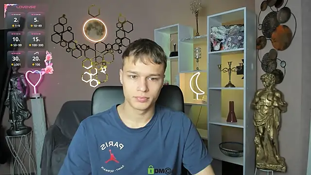 Snapshot of sam_nexor chatting on October 17, 5:54 am sam nexor online show from October 17, 5:54 am