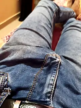 Snapshot of Alimbaby chatting on September 20, 10:05 am Alimbaby online show from September 20, 10:05 am