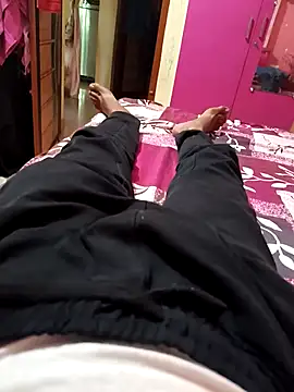 Snapshot of Alimbaby chatting on November 24, 11:10 am Alimbaby online show from November 24, 11:10 am