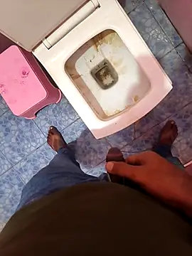 Snapshot of Alimbaby chatting on December 21, 9:49 am Alimbaby online show from December 21, 9:49 am