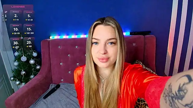 Snapshot of Emma__Ross chatting on December 20, 2:40 am Emma Ross online show from December 20, 2:40 am