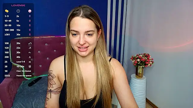 Snapshot of Emma__Ross chatting on February 27, 2:33 am Emma Ross online show from February 27, 2:33 am