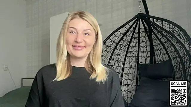 Blondie xoxoxo online show from April 4, 12:46 pm