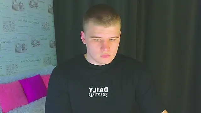 kittenmurr online show from September 24, 6:44 pm