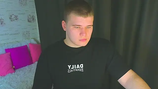 Snapshot of kittenmurr chatting on September 29, 7:40 pm kittenmurr online show from September 29, 7:40 pm