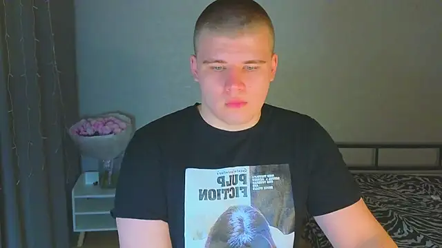 Snapshot of kittenmurr chatting on October 27, 8:13 pm kittenmurr online show from October 27, 8:13 pm