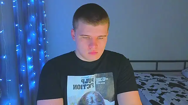 Snapshot of kittenmurr chatting on November 20, 9:36 pm kittenmurr online show from November 20, 9:36 pm