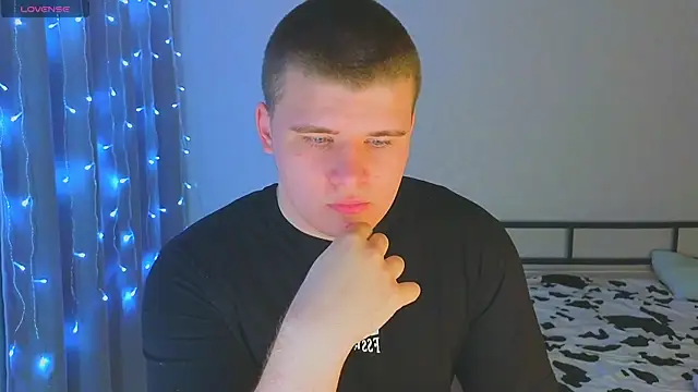 Snapshot of kittenmurr chatting on November 23, 2:11 am kittenmurr online show from November 23, 2:11 am