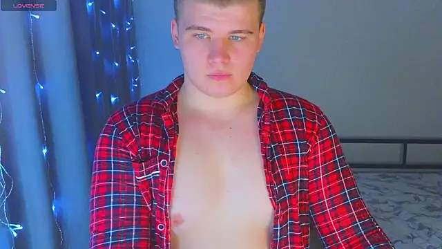 Snapshot of kittenmurr chatting on January 10, 10:39 am kittenmurr online show from January 10, 10:39 am