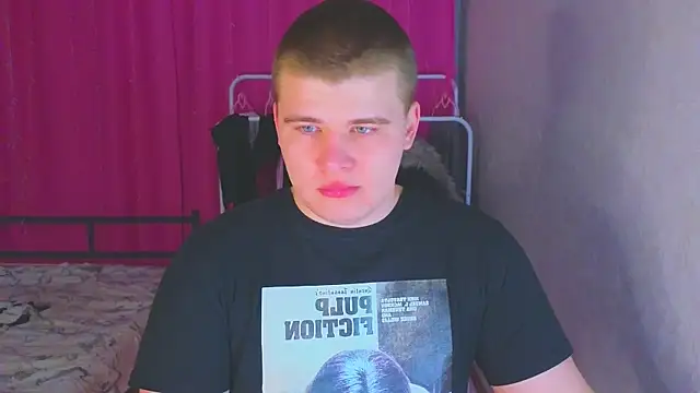 Snapshot of kittenmurr chatting on February 16, 7:32 pm kittenmurr online show from February 16, 7:32 pm