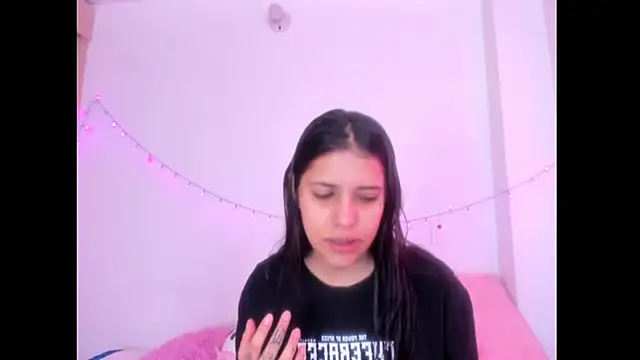 Abby roussee online show from October 27, 2:43 pm