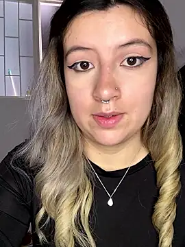 Blair Bunnyy online show from January 15, 4:00 pm