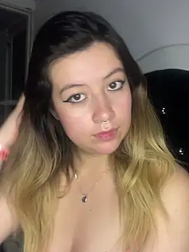 Blair Bunnyy online show from April 19, 7:40 am