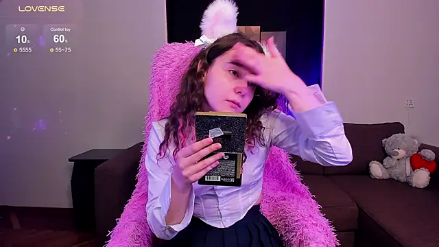 Snapshot of uco_mon chatting on September 17, 2:41 pm uco mon online show from September 17, 2:41 pm