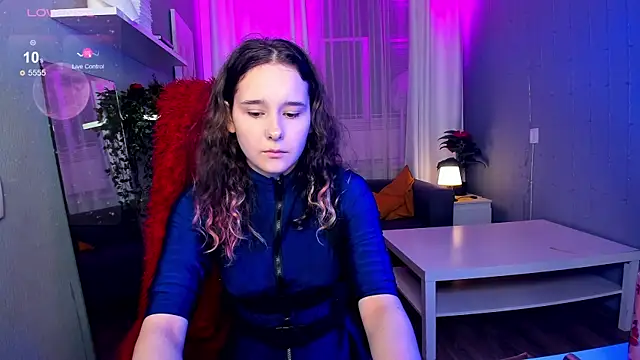 Snapshot of uco_mon chatting on September 20, 3:35 pm uco mon online show from September 20, 3:35 pm