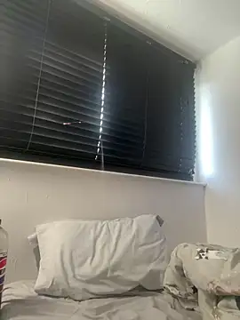 Snapshot of Charsworld chatting on March 5, 9:05 am Charsworld online show from March 5, 9:05 am