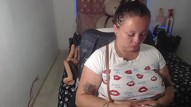 Snapshot of patty_squirt_ chatting on October 20, 2:45 am patty squirt online show from October 20, 2:45 am