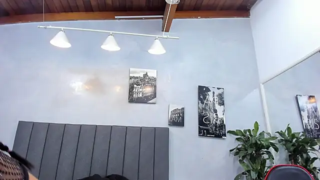 violet and myers online show from September 26, 11:36 am