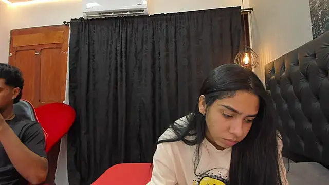 violet and myers online show from November 22, 11:42 am