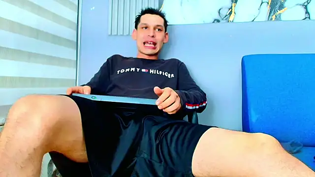 Snapshot of MARCUS_SMITHH1 chatting on October 17, 8:28 am MARCUS SMITHH1 online show from October 17, 8:28 am