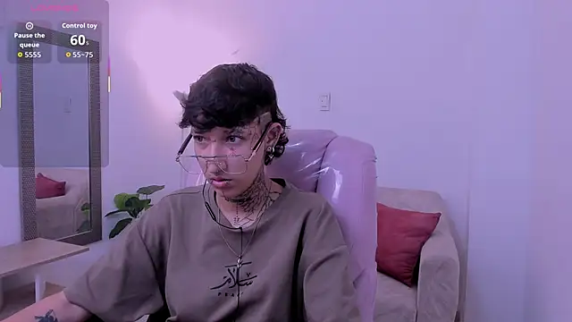 Luci Rose online show from November 13, 11:58 pm