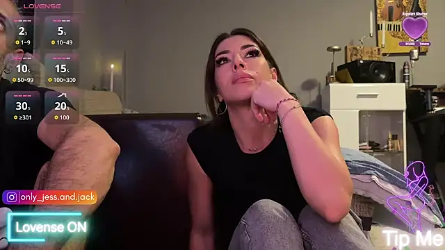 Snapshot of Secret_Lovers1 chatting on March 27, 9:36 pm Secret Lovers1 online show from March 27, 9:36 pm